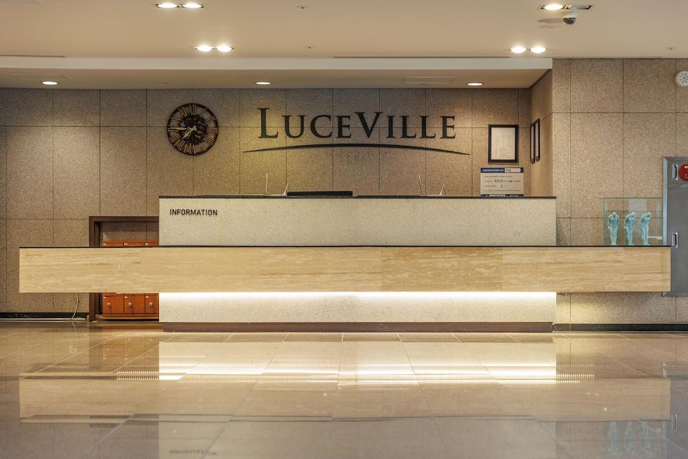 Luceville Seogwipo Exterior photo